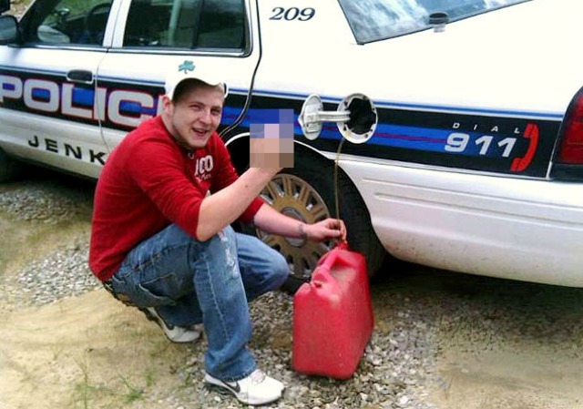 Gas-Siphoning Gas-Siphoning