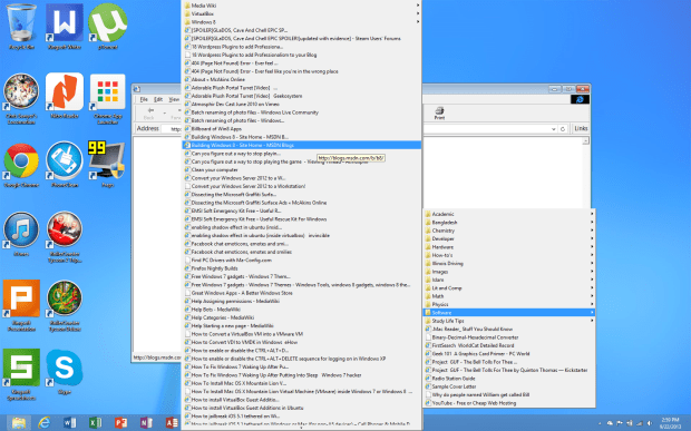 IE4's favorites menu. The content of this menu is the same as that for IE10. If you open IE4 on a PC logged in with your Microsoft account, you will be able to access all your synced favorites directly from IE4.